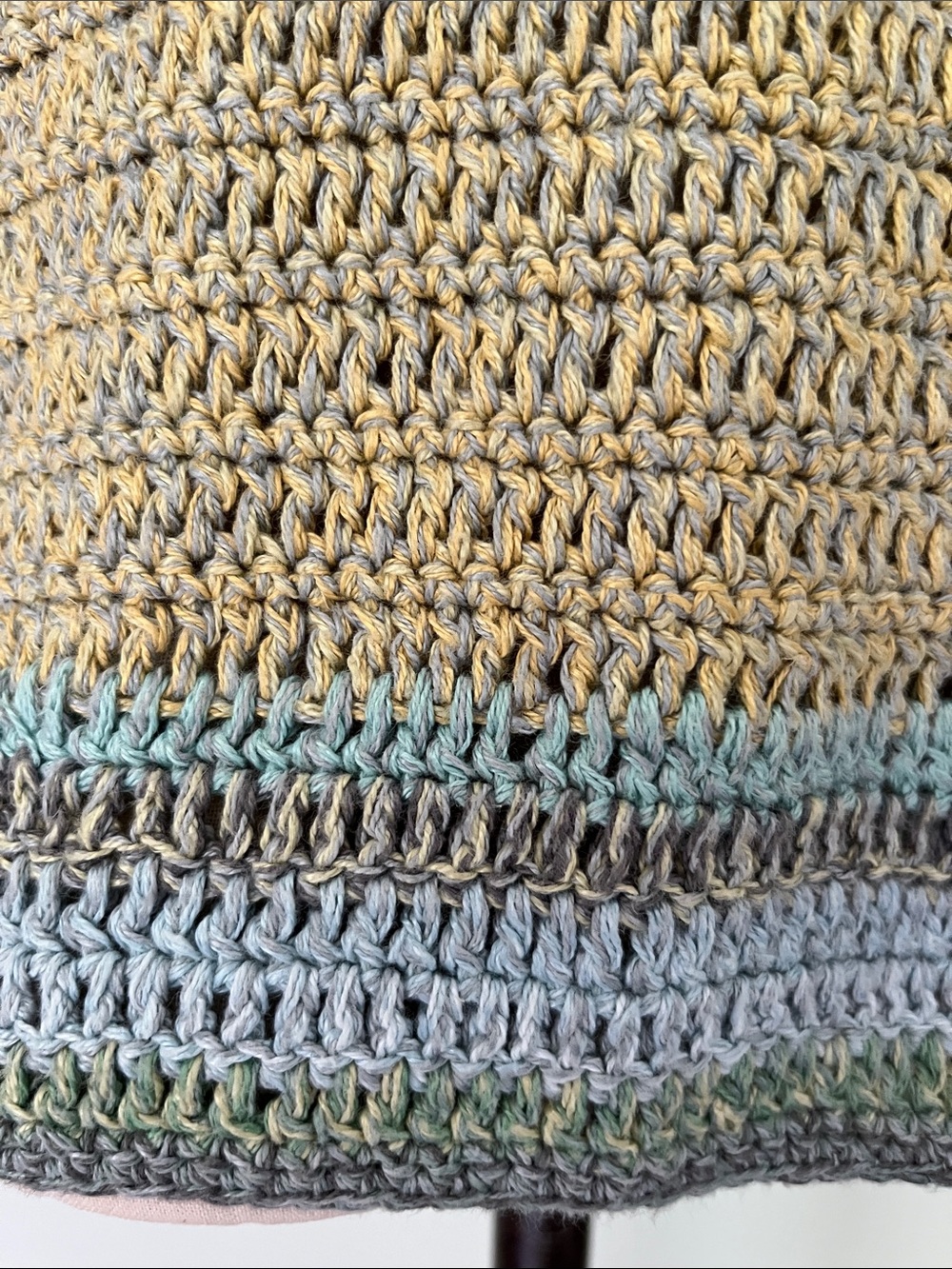 J.Jill Vintage Light Olive Crochet Open-Front Cardigan with Seafoam Trim - Picture 7 of 9